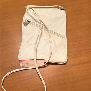 Wilsons‎ Leather White Crossbody Bag